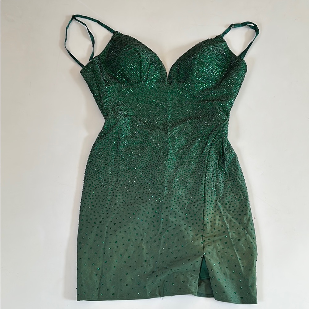 Gorgeous Sherry Hill size 4 green rhinestone beaded dress ruched back